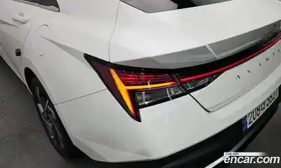Hyundai Avante 2023 1.6 автомат (гидро), миниатюра 9