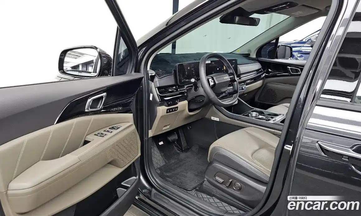 Kia Carnival 2025 1.6 автомат (гидро), фото 13