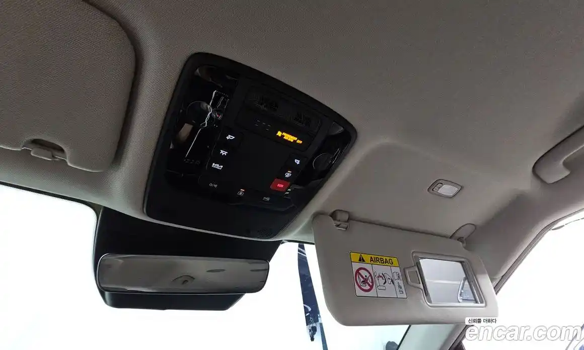 Kia Carnival 2025 1.6 автомат (гидро), фото 24