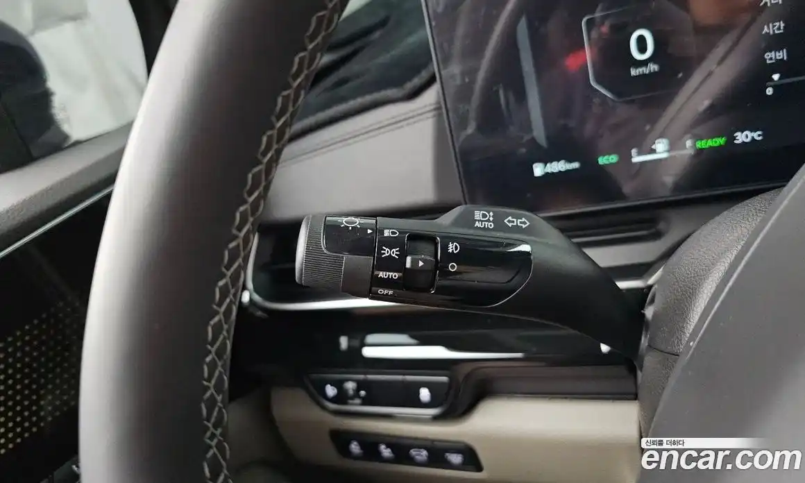 Kia Carnival 2025 1.6 автомат (гидро), фото 29
