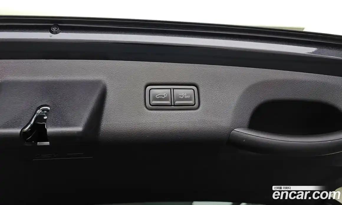 Kia Carnival 2025 1.6 автомат (гидро), фото 35