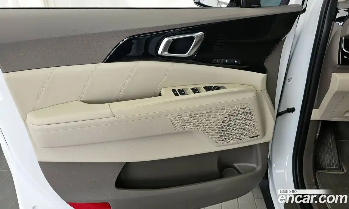 Kia Carnival 2023 3.5 автомат (гидро), фото 13