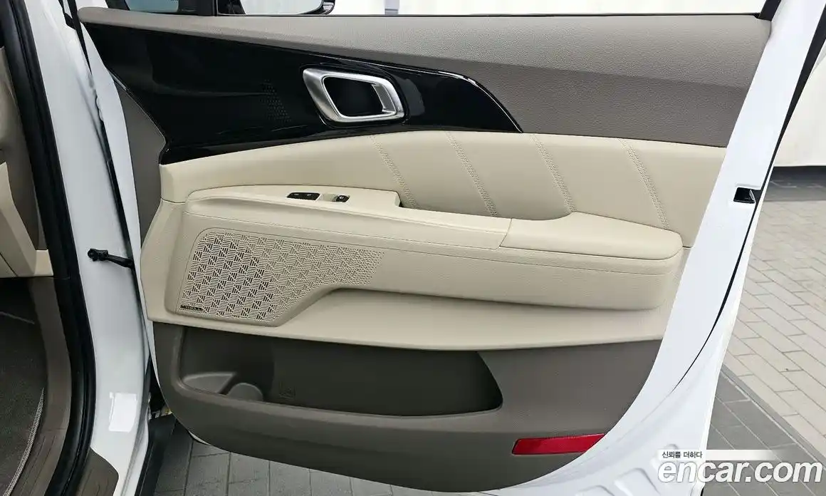 Kia Carnival 2023 3.5 автомат (гидро), фото 14