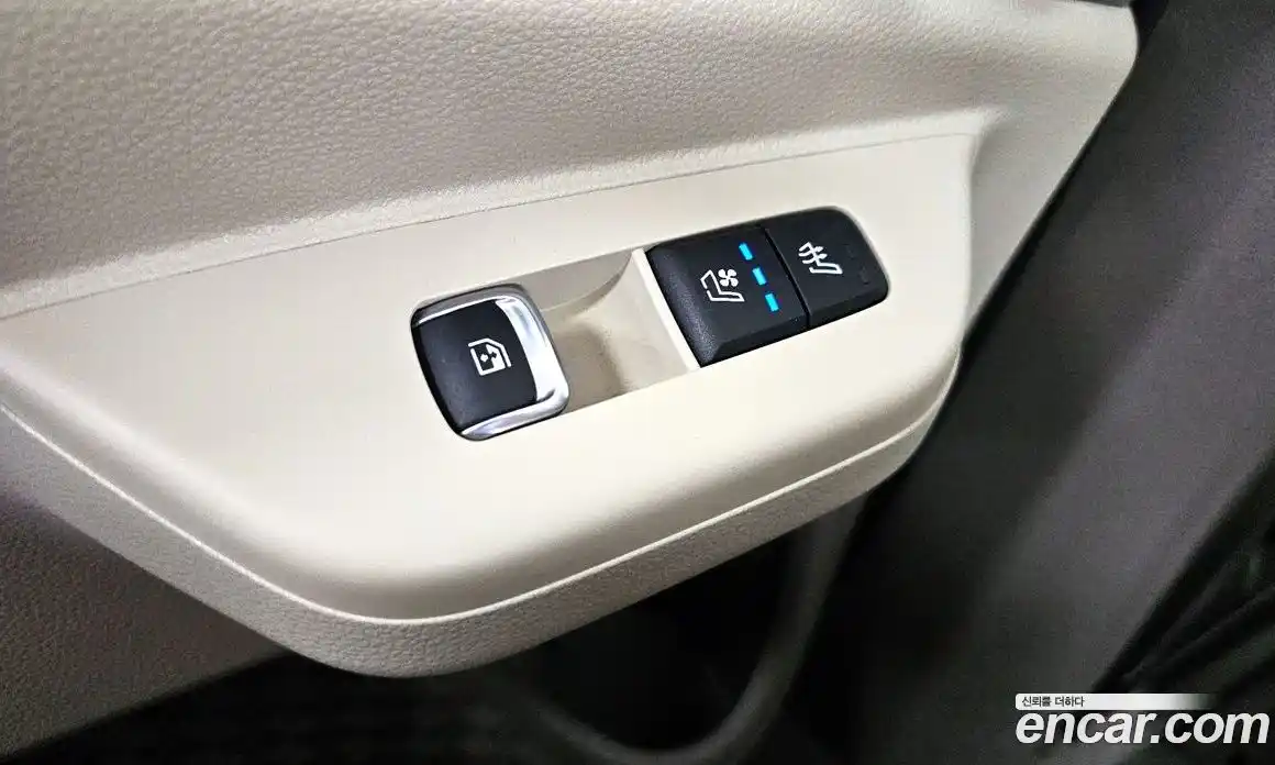 Kia Carnival 2023 3.5 автомат (гидро), фото 23