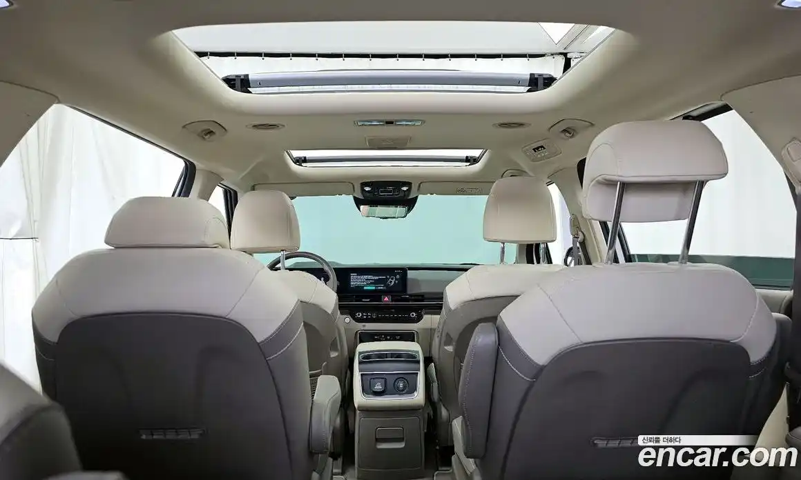 Kia Carnival 2023 3.5 автомат (гидро), фото 24