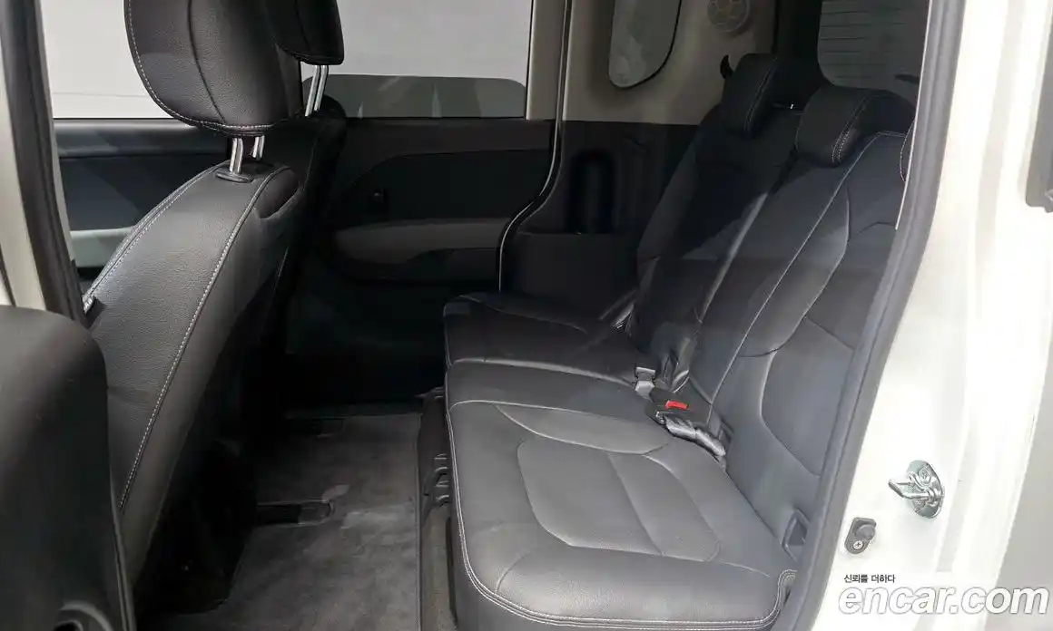 Kia Ray 2023 1.0 автомат (гидро), фото 17