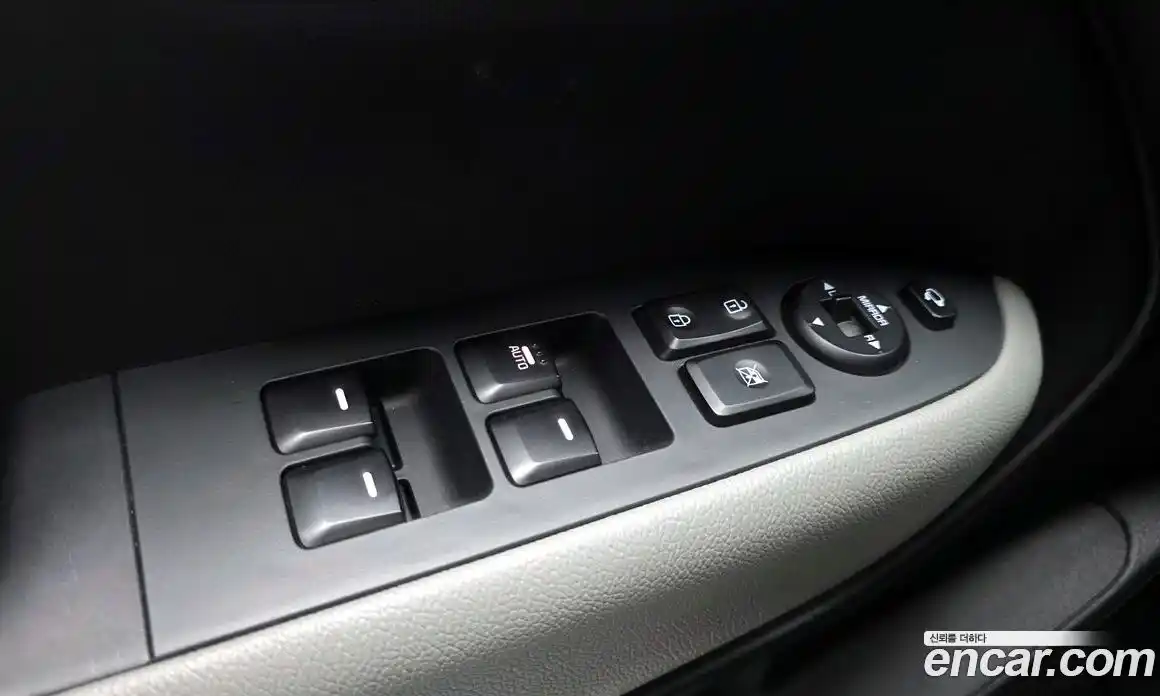 Kia Ray 2023 1.0 автомат (гидро), фото 26