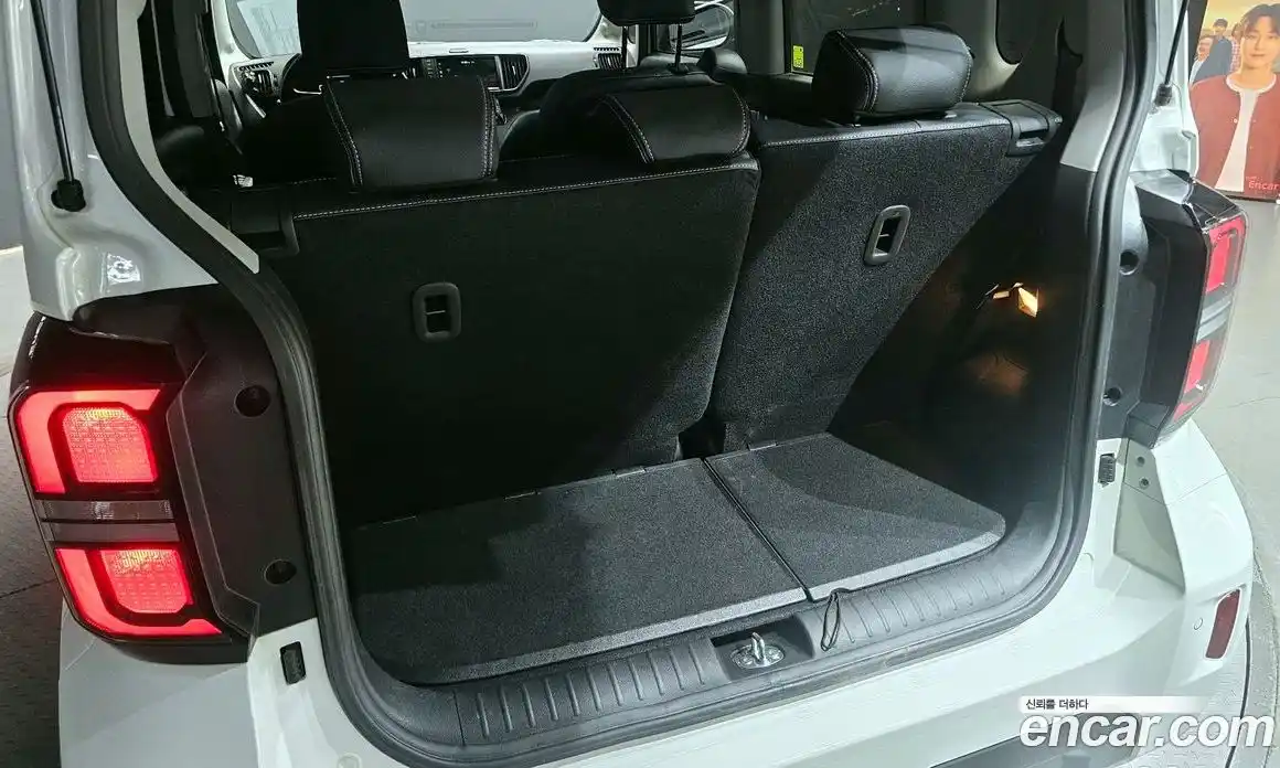Kia Ray 2023 1.0 автомат (гидро), фото 30