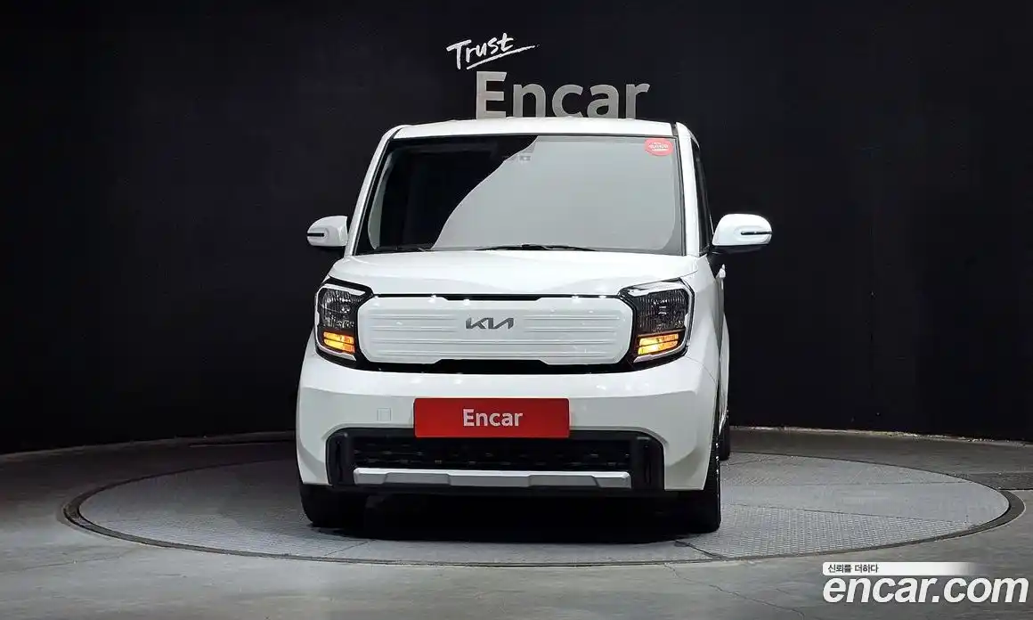 Kia Ray 2023 1.0 автомат (гидро), фото 3