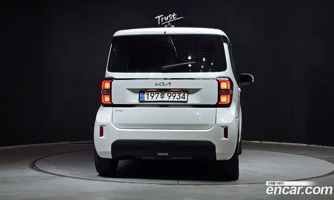 Kia Ray 2023 1.0 автомат (гидро), фото 4