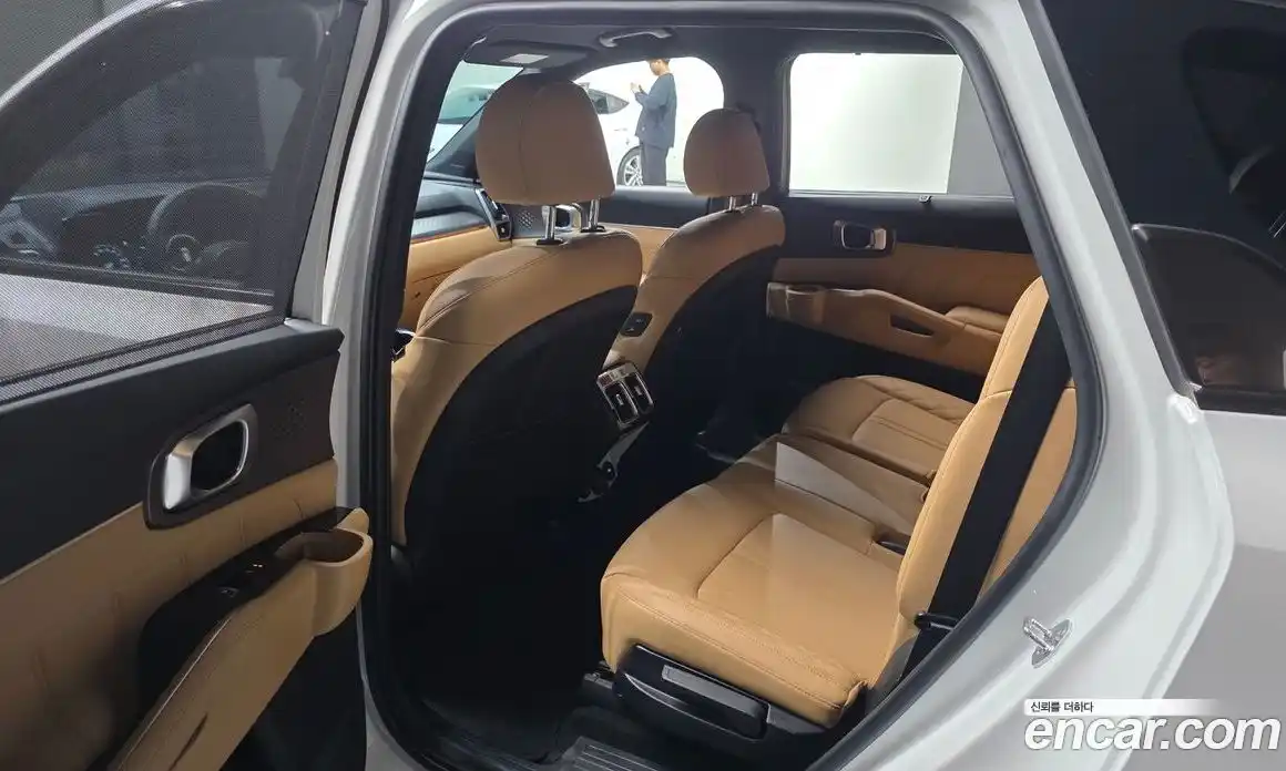 Kia Sorento 2023 1.6 автомат (гидро), фото 11