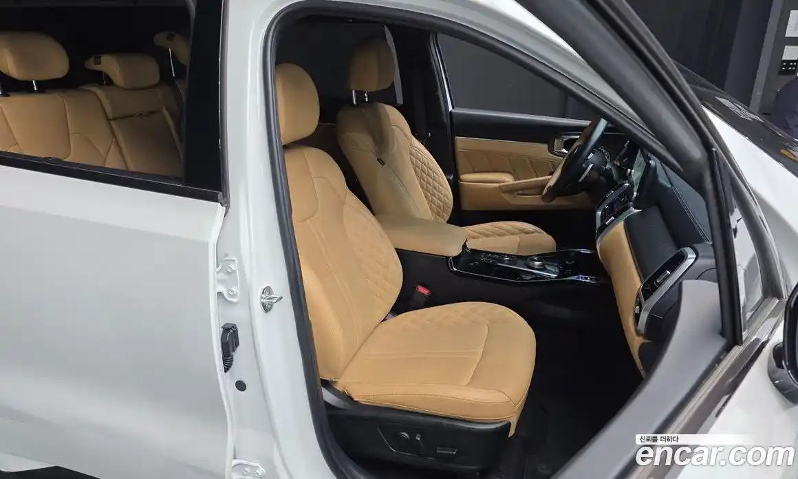 Kia Sorento 2023 1.6 автомат (гидро), фото 12