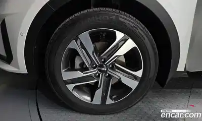 Kia Sorento 2023 1.6 автомат (гидро), миниатюра 5