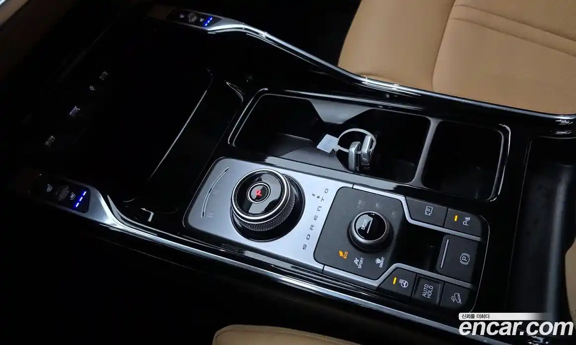 Kia Sorento 2023 1.6 автомат (гидро), фото 9