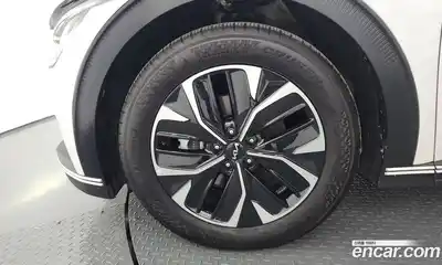 Kia EV6 2023 0.1 автомат (гидро), миниатюра 5