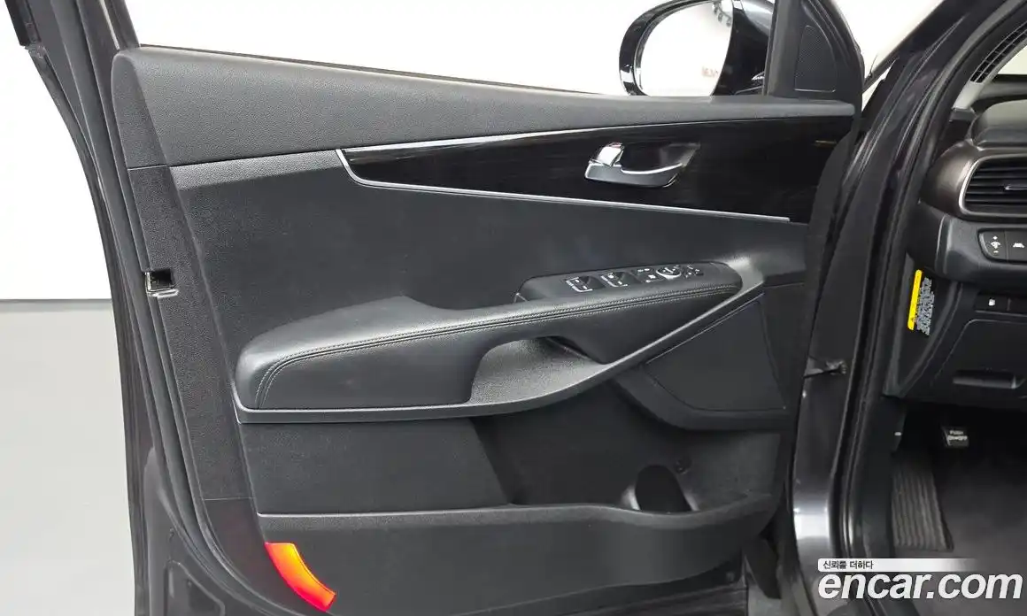Kia Sorento 2019 2.0 автомат (гидро), фото 14