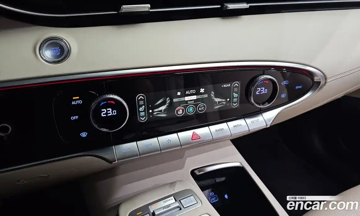 Genesis GV70 2023 2.5 автомат (гидро), фото 31