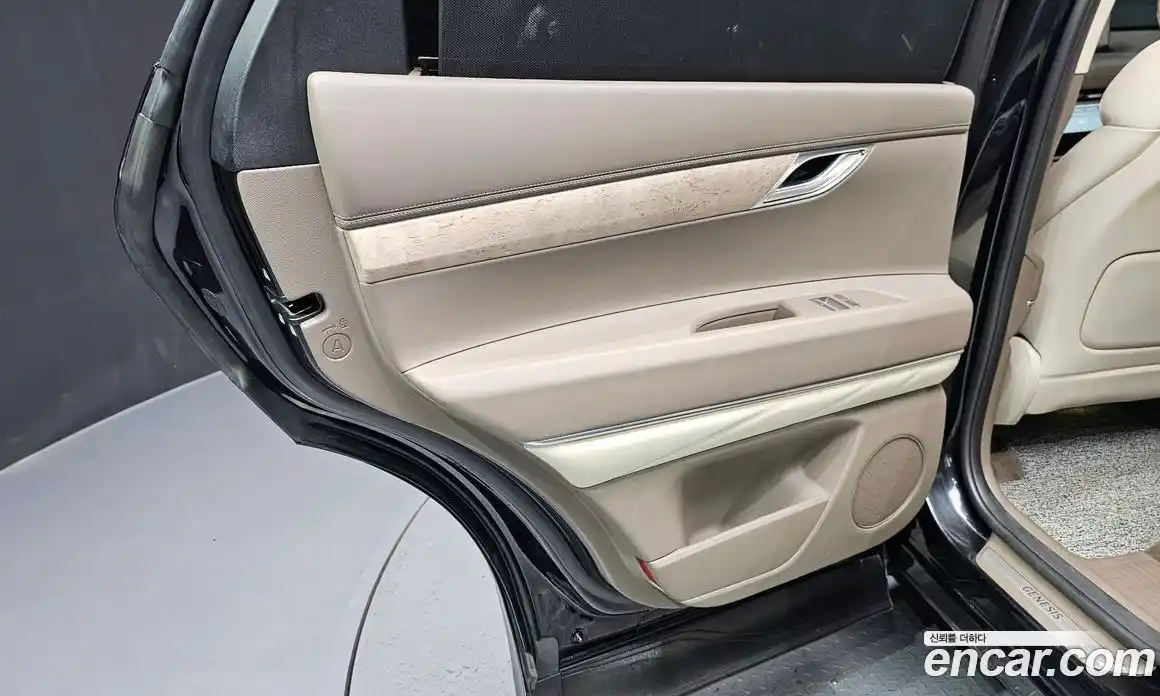 Genesis GV80 2023 2.5 автомат (гидро), фото 15