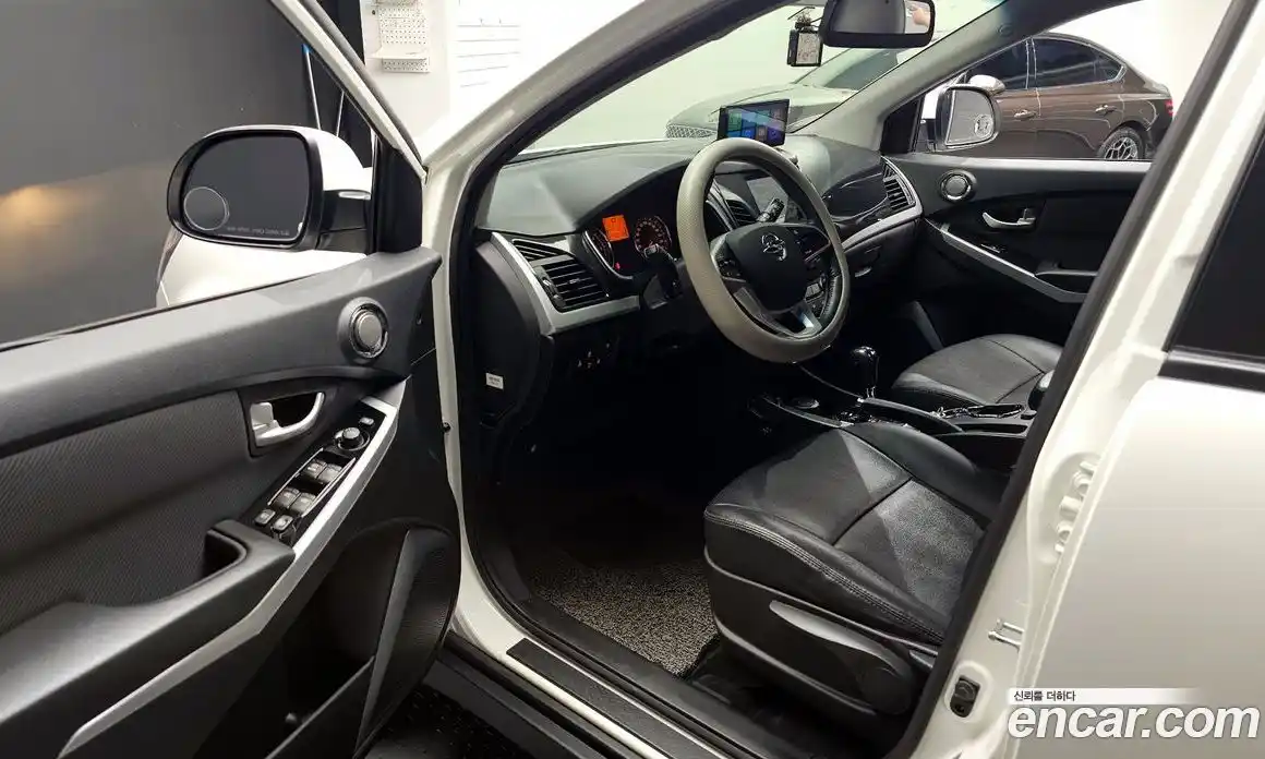 SsangYong Korando 2018 2.2 автомат (гидро), фото 10