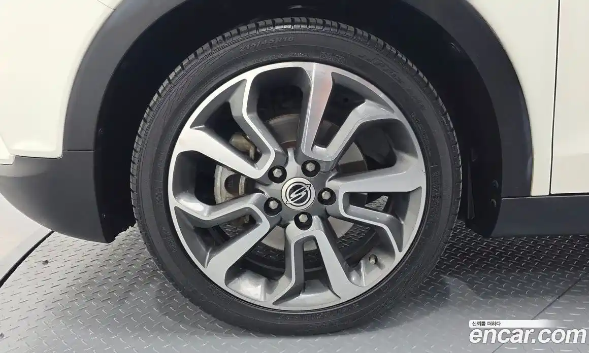SsangYong TIBOLI 2015 1.6 автомат (гидро), фото 5