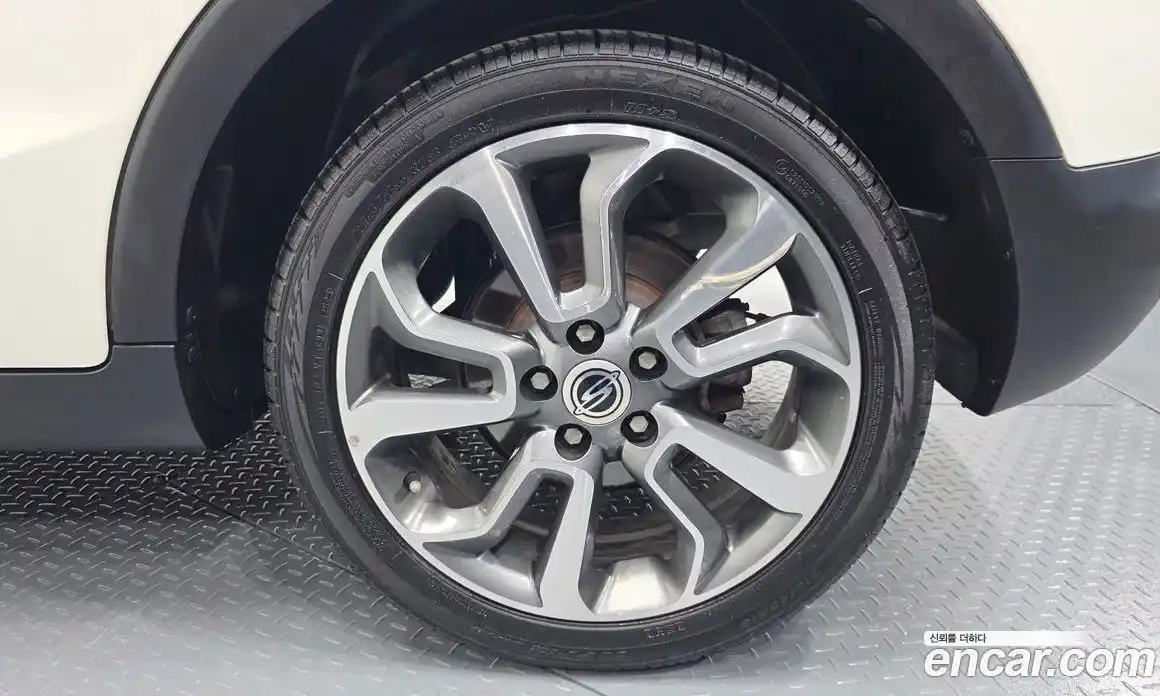 SsangYong TIBOLI 2015 1.6 автомат (гидро), фото 7