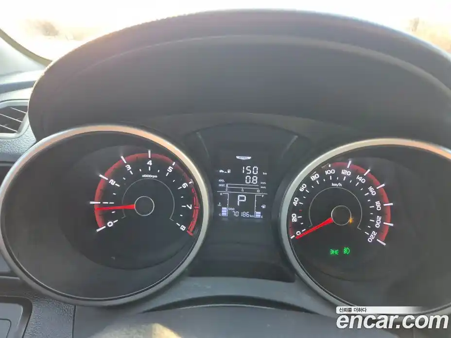 SsangYong TIBOLI 2018 1.6 автомат (гидро), фото 13