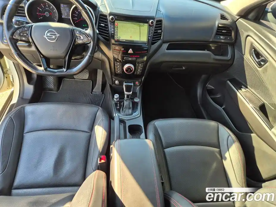 SsangYong TIBOLI 2018 1.6 автомат (гидро), фото 10