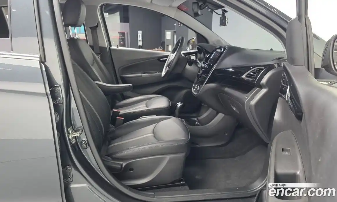 Chevrolet Spark 2020 1.0 автомат (гидро), фото 17