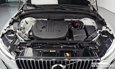 Volvo XC60 2023 2.0 автомат (гидро), миниатюра 6