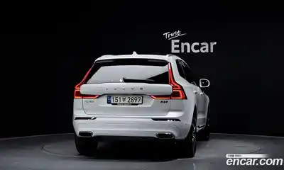 Volvo XC60 2021 2.0 автомат (гидро), миниатюра 3