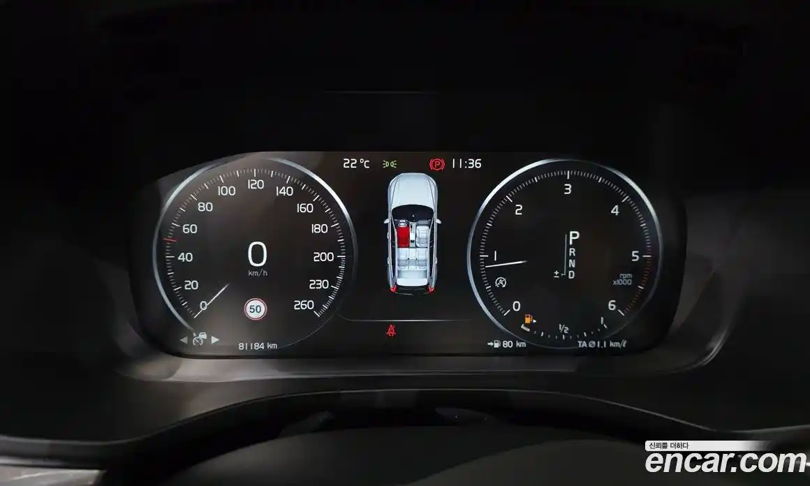 Volvo XC60 2018 2.0 автомат (гидро), фото 11