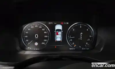 Volvo XC60 2018 2.0 автомат (гидро), миниатюра 11