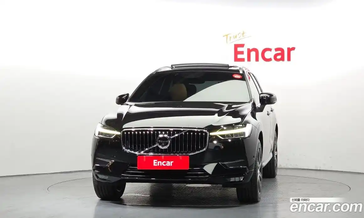 Volvo XC60 2018 2.0 автомат (гидро), фото 3