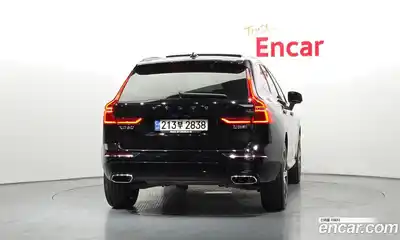 Volvo XC60 2018 2.0 автомат (гидро), миниатюра 4