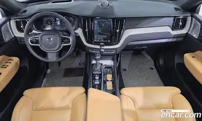 Volvo XC60 2018 2.0 автомат (гидро), миниатюра 10