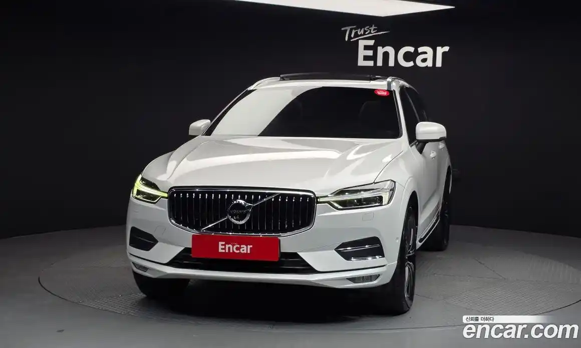 Volvo XC60 2017 2.0 автомат (гидро), фото 3