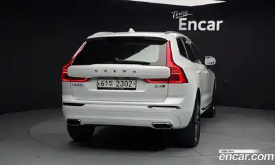 Volvo XC60 2017 2.0 автомат (гидро), миниатюра 4
