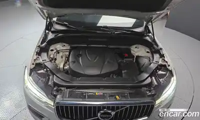 Volvo XC60 2017 2.0 автомат (гидро), миниатюра 6