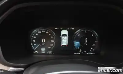 Volvo XC60 2017 2.0 автомат (гидро), миниатюра 8