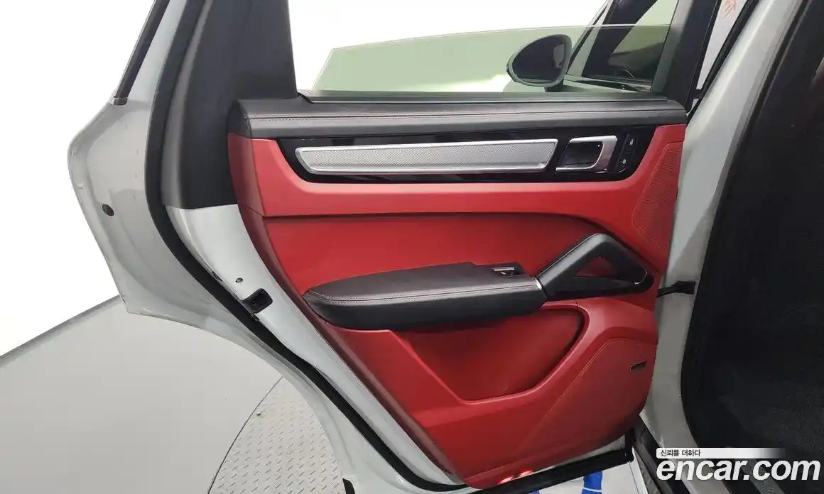 Porsche Cayenne 2022 3.0 автомат (гидро), фото 15