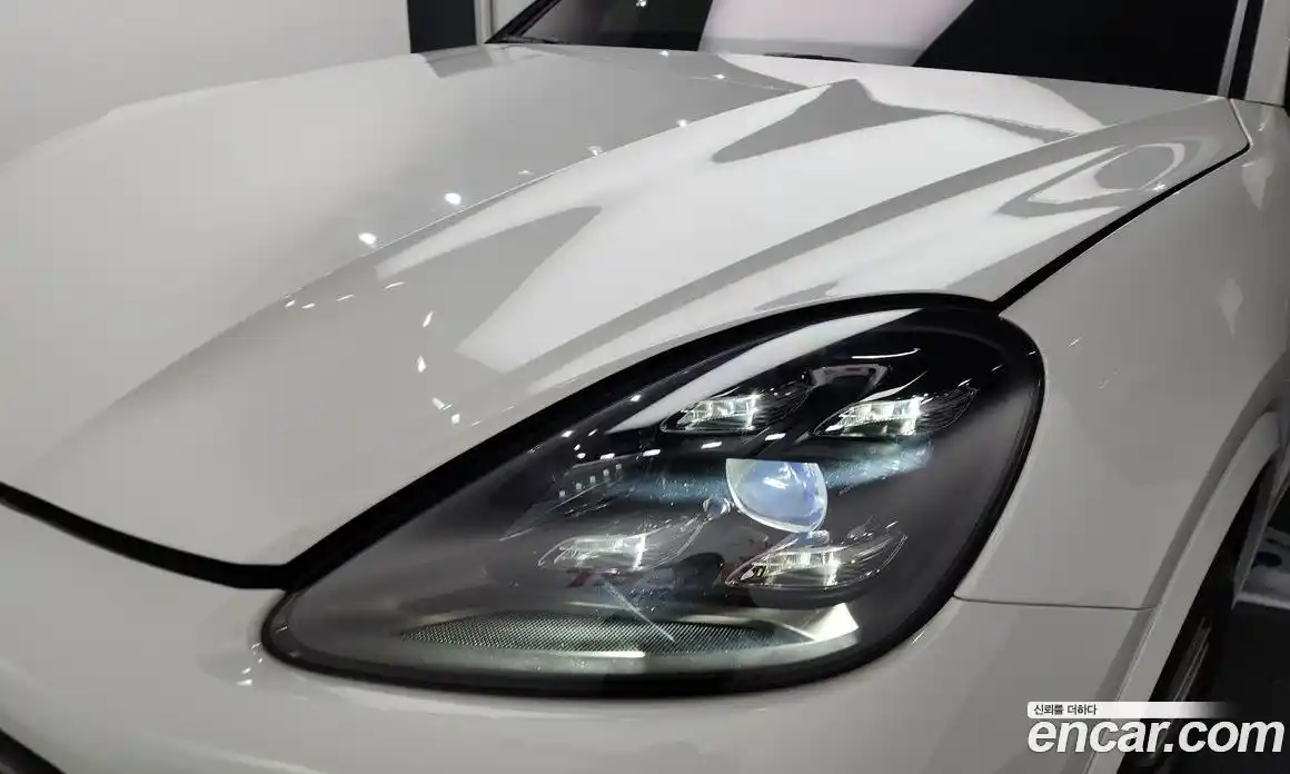 Porsche Cayenne 2022 3.0 автомат (гидро), фото 8