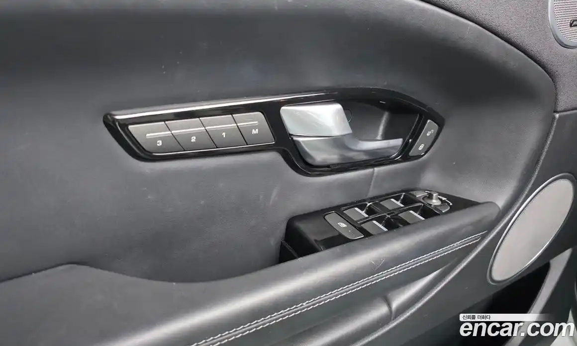 Land Rover Range Rover Evoque 2016 2.0 автомат (гидро), фото 16