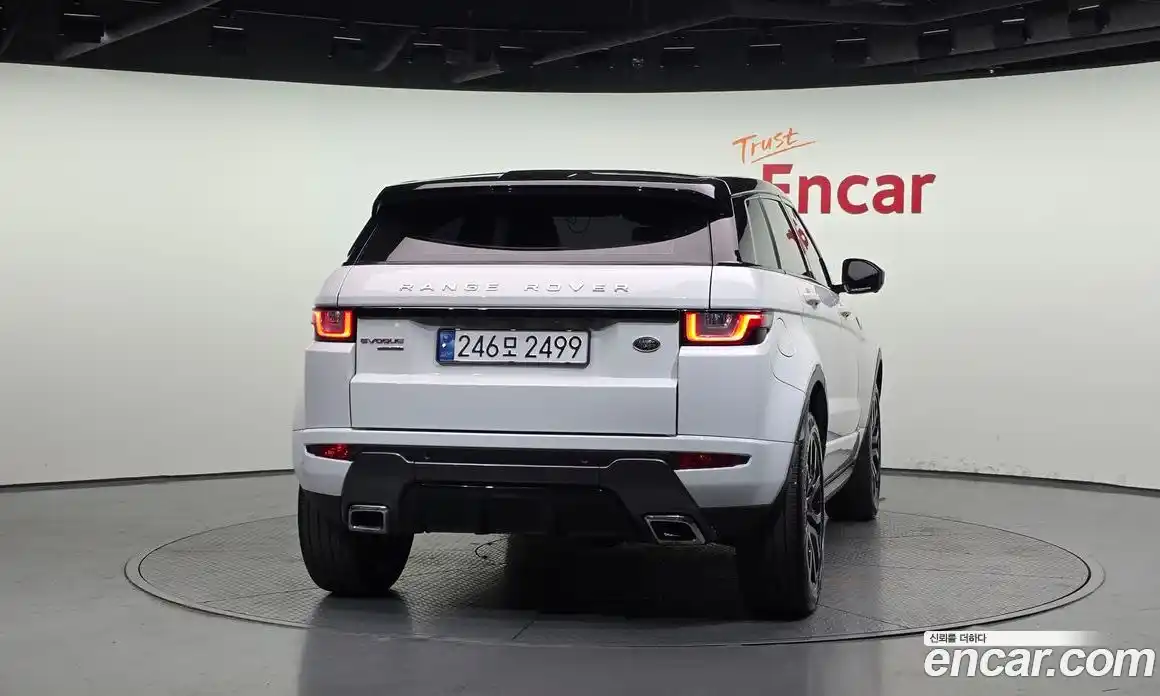Land Rover Range Rover Evoque 2016 2.0 автомат (гидро), фото 4