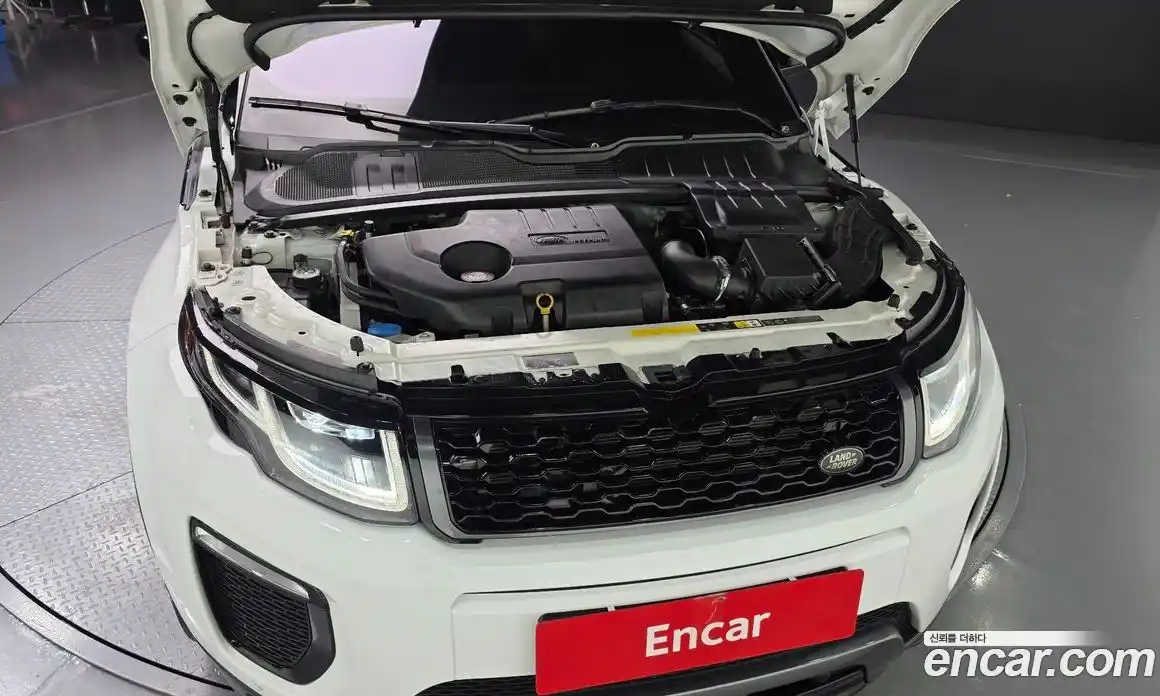 Land Rover Range Rover Evoque 2016 2.0 автомат (гидро), фото 6