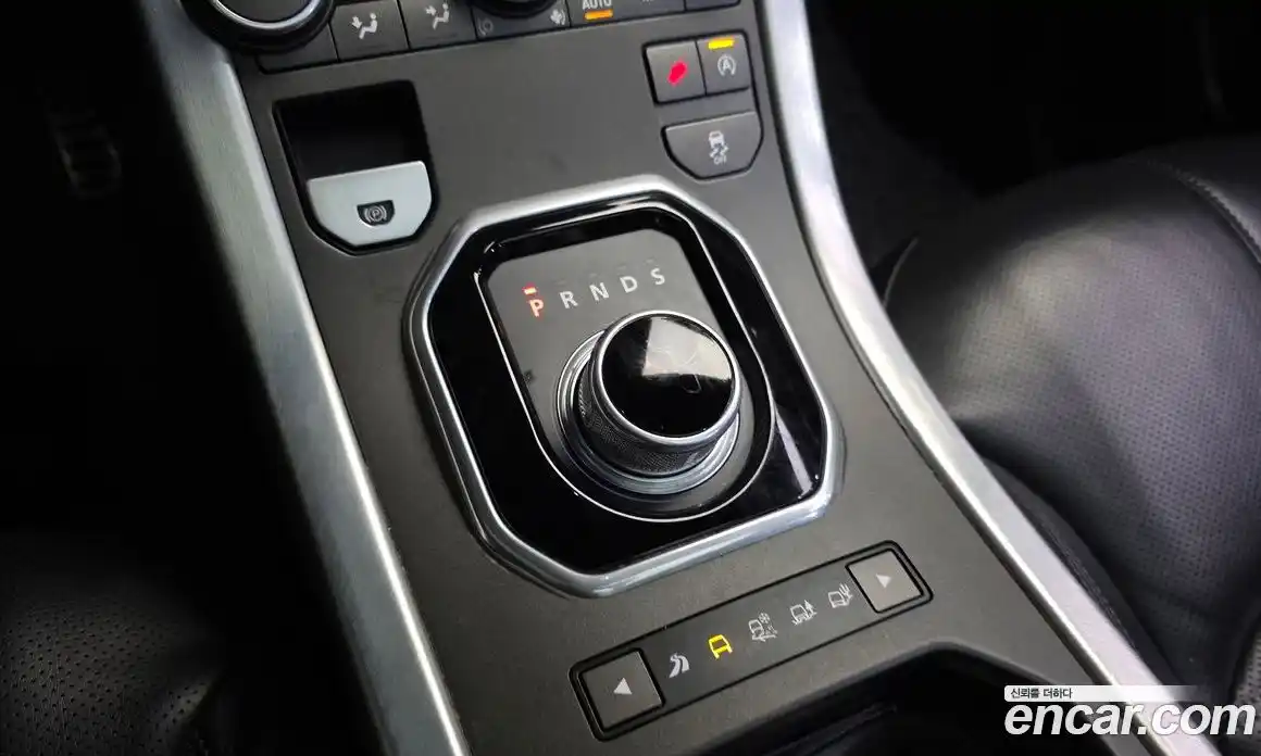 Land Rover Range Rover Evoque 2016 2.0 автомат (гидро), фото 9