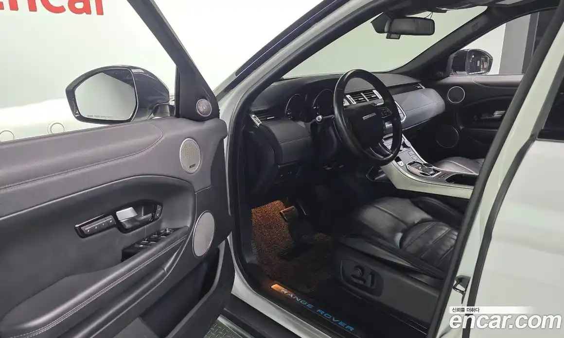 Land Rover Range Rover Evoque 2016 2.0 автомат (гидро), фото 10