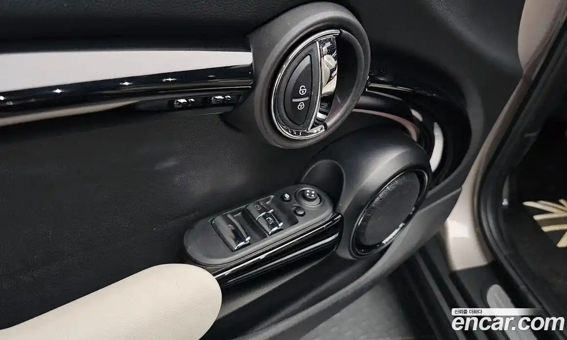 Mini Cooper Convertible 2022 2.0 автомат (гидро), фото 23
