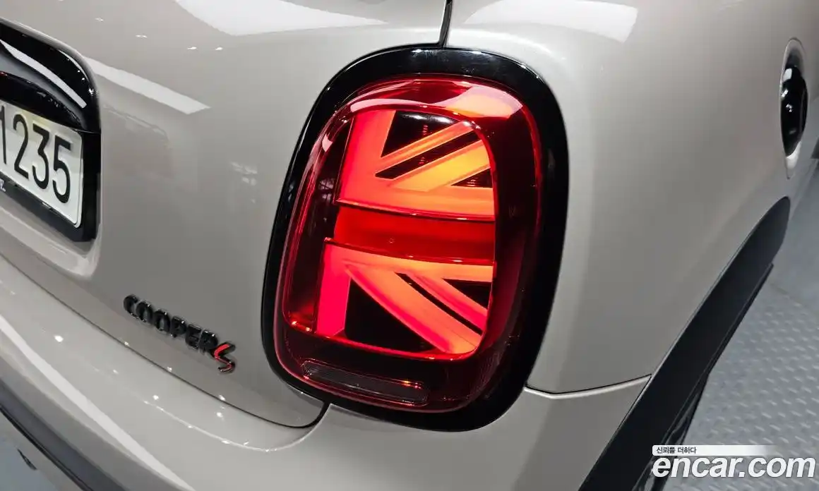 Mini Cooper Convertible 2022 2.0 автомат (гидро), фото 9