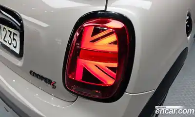 Mini Cooper Convertible 2022 2.0 автомат (гидро), миниатюра 9