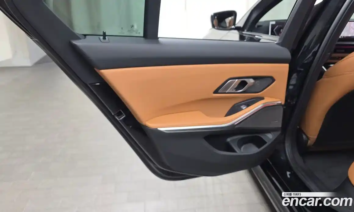 BMW 3 серия 2025 2.0 автомат (гидро), фото 15